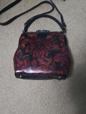 Patricia Nash Women's Floral Leather Crossbody Bag in Burgundy